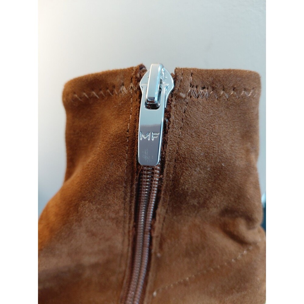 Marc Fisher Yarita pointed toe ankle bootie tan/brown suede material. SIZE 9.5 - Picture 3 of 6